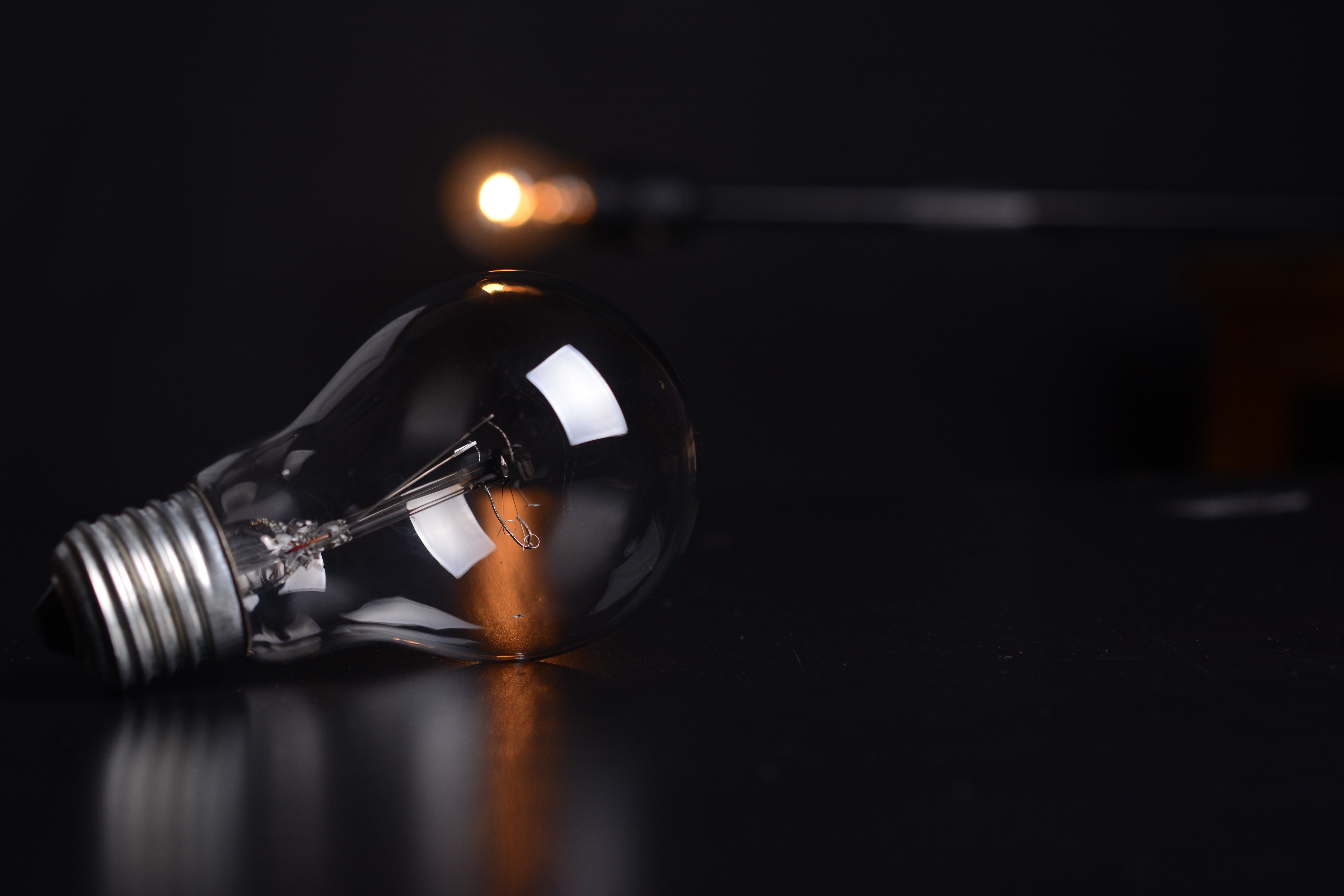 action-blur-bulb-dark-355904